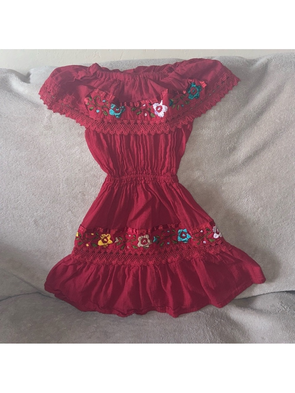 Girls size 6 Red Off-Shoulder floral Embroidered Ruffle Dress